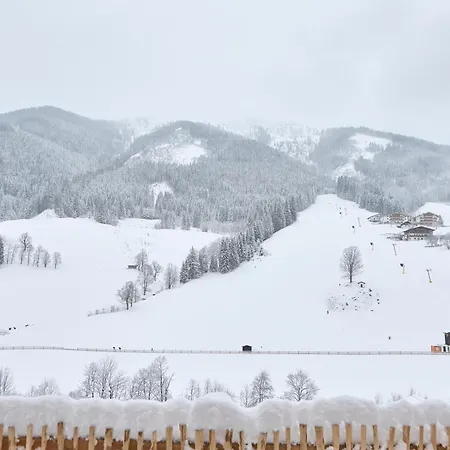 Almhuette Auszeit - Neueroeffnung Dezember 2025