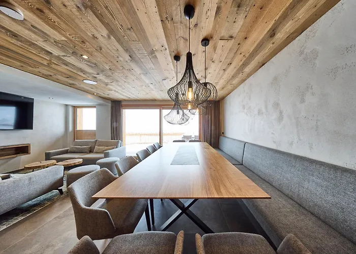 Almhuette Auszeit - Neueroeffnung Dezember 2025 Domek alpejski Saalbach-Hinterglemm